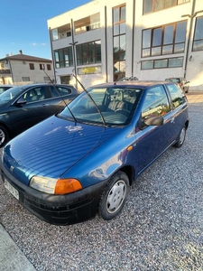 Usato 1997 Fiat Punto 1.1 Benzin 54 CV (999 €)