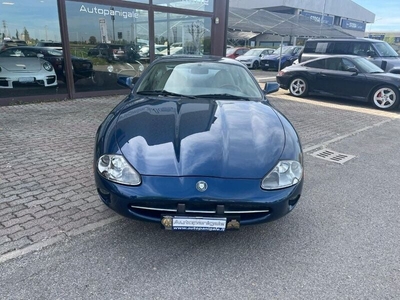 Usato 1997 Jaguar XK 4.0 Benzin 284 CV (25.000 €)