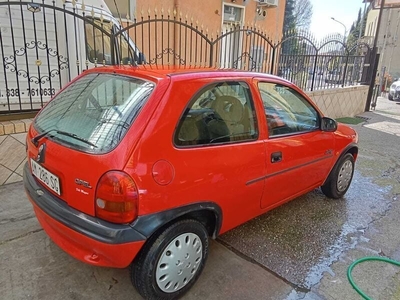 Usato 1997 Opel Corsa 1.2 Benzin 45 CV (1.999 €)