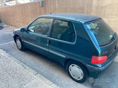 Usato 1997 Peugeot 106 Benzin (1.200 €)