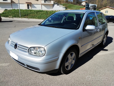 Usato 1998 VW Golf IV 1.6 Benzin 100 CV (1.650 €)