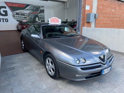 Usato 1999 Alfa Romeo GTV 1.7 Benzin 144 CV (4.800 €)