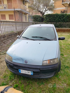 Usato 2000 Fiat Punto Benzin (800 €)