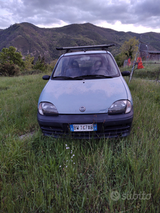 Usato 2001 Fiat 600 Benzin (300 €)