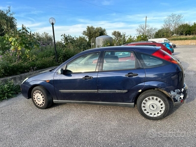 Usato 2001 Ford Focus 1.8 Diesel 116 CV (600 €)