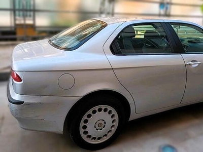 Usato 2002 Alfa Romeo 156 Diesel (1.850 €)