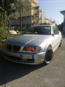 Usato 2002 BMW 318 2.0 Benzin 143 CV (4.500 €)