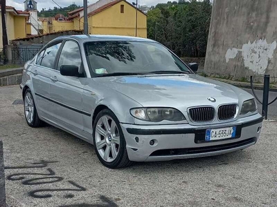 Usato 2002 BMW 330 2.9 Diesel 184 CV (1.999 €)