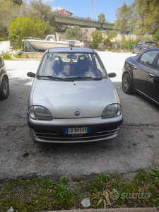 Usato 2002 Fiat 600 Benzin (1.500 €)