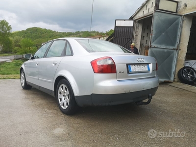 Usato 2003 Audi A4 1.9 Diesel 130 CV (900 €)