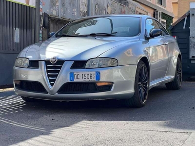 Usato 2004 Alfa Romeo GT 2.0 Benzin 165 CV (2.900 €)