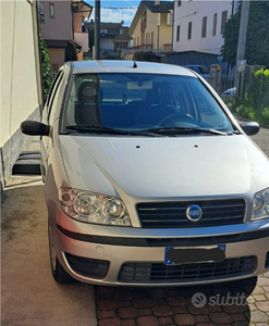 Usato 2004 Fiat Punto 1.2 Benzin (4.000 €)