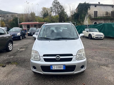 Usato 2005 Opel Agila 1.2 Benzin 80 CV (2.500 €)