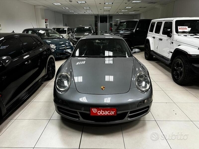 Usato 2005 Porsche 911 Carrera 4 Benzin 325 CV (44.990 €)
