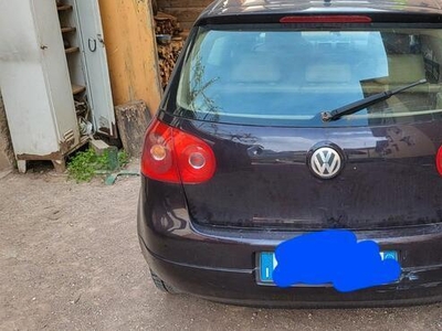 Usato 2005 VW Golf V 1.9 Diesel 105 CV (2.500 €)