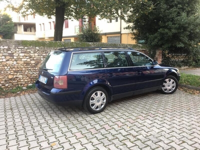 Usato 2005 VW Passat 1.9 Diesel 130 CV (4.300 €)