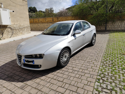 Usato 2006 Alfa Romeo 159 1.9 Diesel 150 CV (2.500 €)