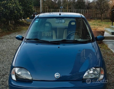 Usato 2006 Fiat 600 1.1 Benzin 54 CV (2.000 €)