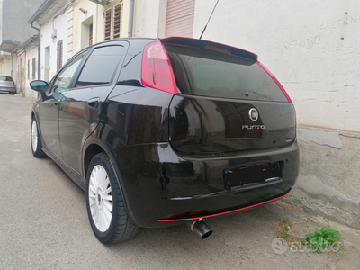 Usato 2006 Fiat Grande Punto 1.2 Diesel 90 CV (2.800 €)