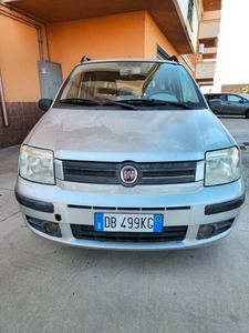 Usato 2006 Fiat Panda 1.2 Benzin 60 CV (2.000 €)