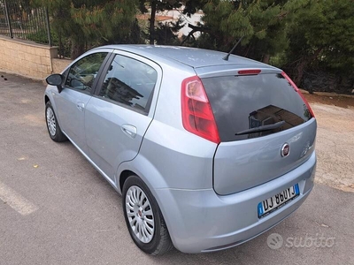 Usato 2007 Fiat Grande Punto 1.2 Benzin 65 CV (3.900 €)