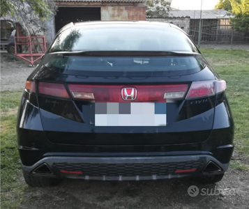 Usato 2007 Honda Civic 2.2 Diesel 140 CV (2.200 €)