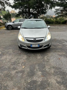 Usato 2007 Opel Corsa 1.2 Benzin 80 CV (1.900 €)