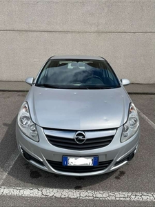 Usato 2007 Opel Corsa 1.2 Benzin 80 CV (2.800 €)