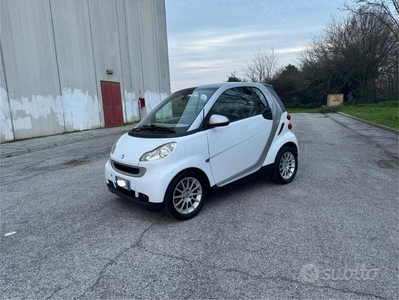 Usato 2007 Smart ForTwo Coupé 1.0 Benzin 71 CV (4.200 €)