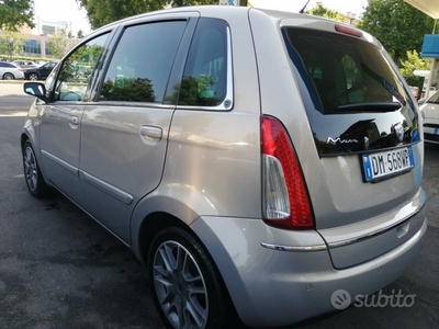 Usato 2008 Lancia Musa 1.4 Benzin 95 CV (3.700 €)