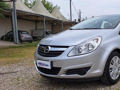 Usato 2008 Opel Corsa 1.0 Benzin 80 CV (5.900 €)