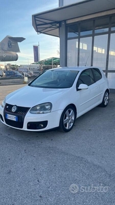 Usato 2008 VW Golf V 1.9 Diesel 105 CV (4.500 €)