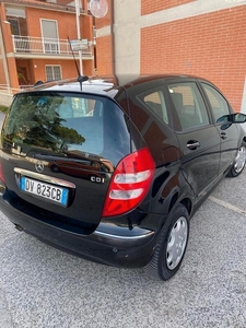 Usato 2009 Mercedes A180 2.0 Diesel 109 CV (2.200 €)