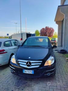 Usato 2009 Mercedes B180 2.0 Diesel 109 CV (4.500 €)