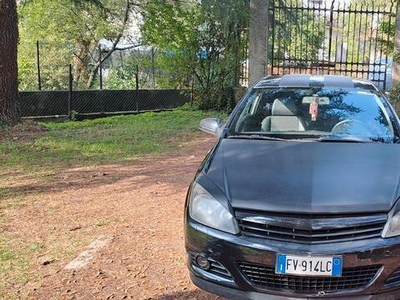 Usato 2009 Opel Astra 1.7 Diesel 82 CV (2.000 €)