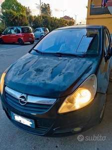 Usato 2009 Opel Corsa Diesel (1.300 €)