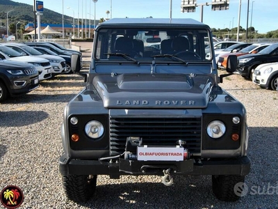 Usato 2010 Land Rover Defender 2.5 Diesel 122 CV (29.500 €)