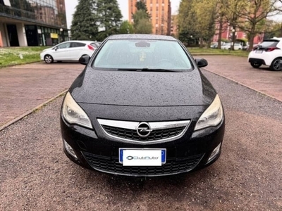 Usato 2010 Opel Astra 1.4 Benzin 140 CV (5.290 €)