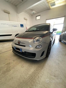 Usato 2011 Abarth 500 1.4 Benzin 135 CV (13.000 €)