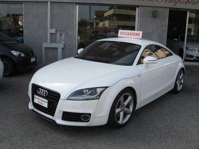 Usato 2011 Audi TT 1.8 Benzin 160 CV (15.800 €)