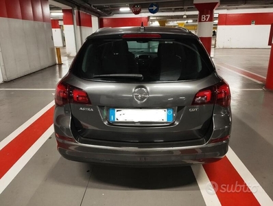 Usato 2011 Opel Astra 1.7 Diesel 110 CV (6.000 €)
