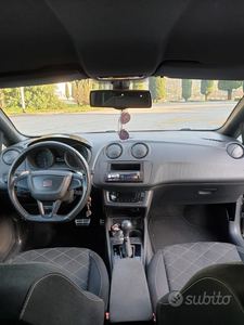 Usato 2011 Seat Ibiza 1.4 Benzin 180 CV (11.000 €)