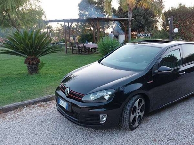 Usato 2011 VW Golf VI 2.0 Benzin 211 CV (15.000 €)