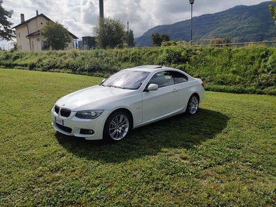Usato 2012 BMW 330 3.0 Diesel 245 CV (16.200 €)