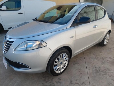 Usato 2012 Lancia Ypsilon 1.2 Diesel 95 CV (7.000 €)