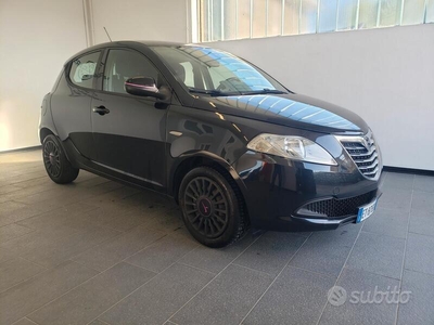 Usato 2013 Lancia Ypsilon 1.2 Benzin 69 CV (8.900 €)