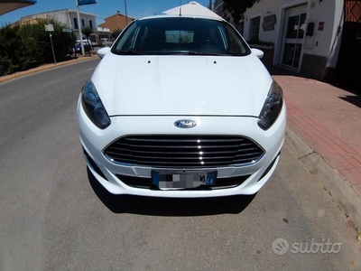 Usato 2014 Ford Fiesta 1.2 Benzin 60 CV (9.000 €)