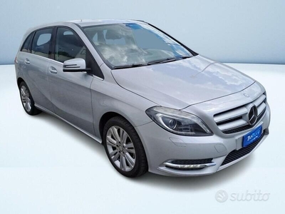 Usato 2014 Mercedes B200 1.8 Diesel 136 CV (12.800 €)