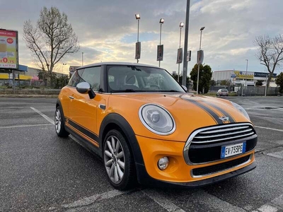 Usato 2014 Mini Cooper 1.5 Benzin 131 CV (11.800 €)