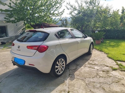 Usato 2015 Alfa Romeo Giulietta 1.6 Diesel 109 CV (7.500 €)